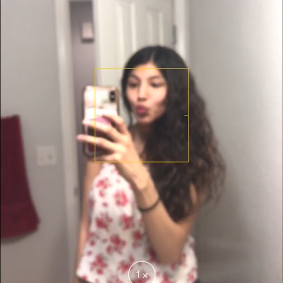 Meet your Posher, April - Picture 1 of 1